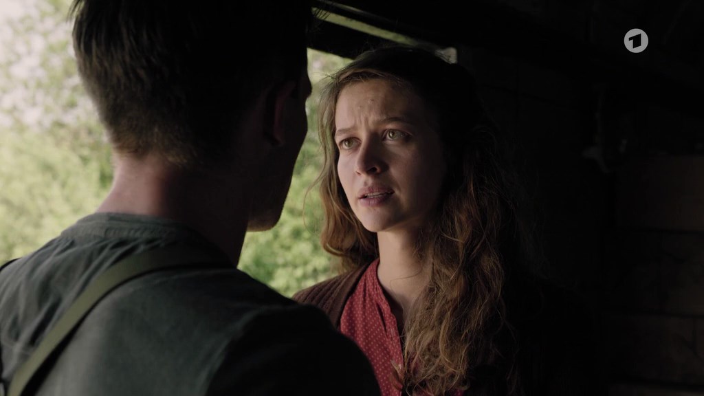 Кадр 4 з Перебіжчик 1 сезон