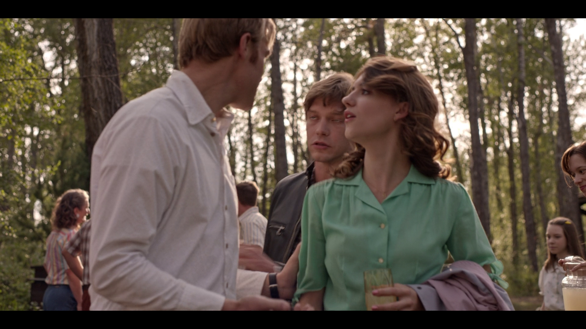 Кадр 3 з Під стягом небес 1 сезон