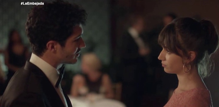 Кадр 3 з Посольство 1 сезон