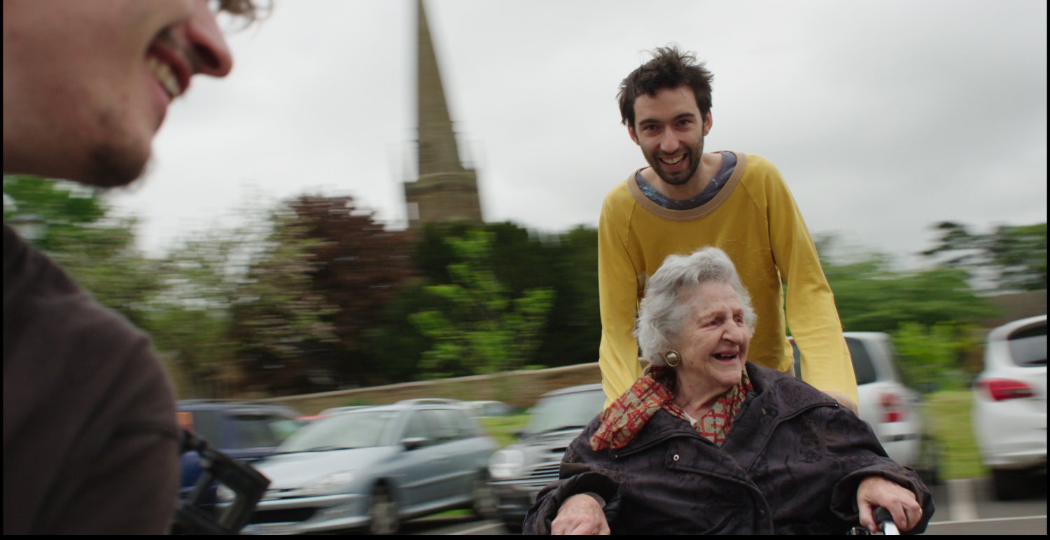 Кадр 1 з Проєкт «Бабця»