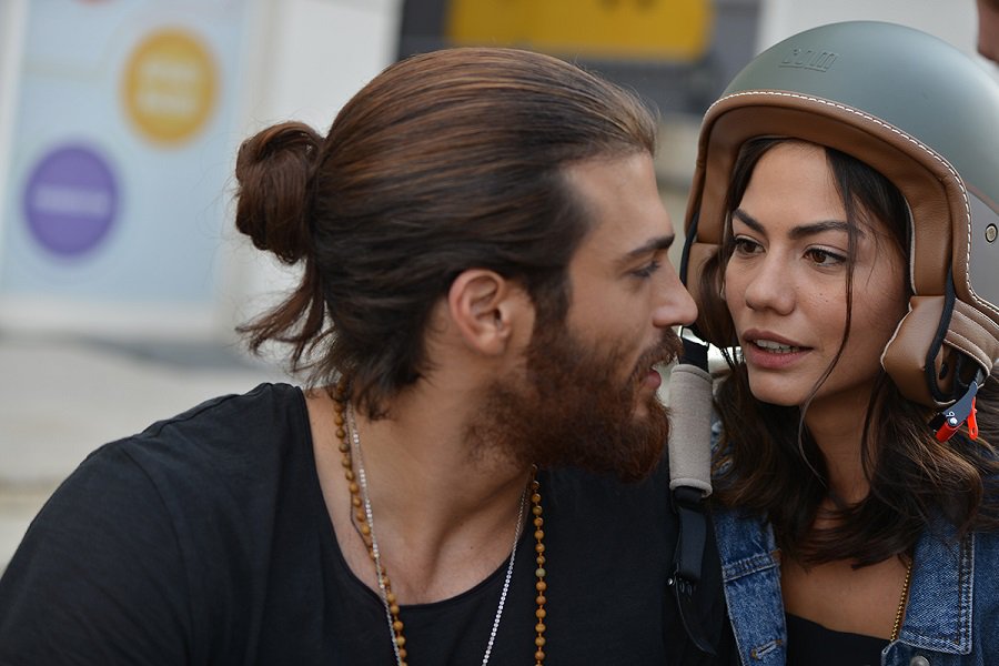 Кадр 4 з Рання пташка 1 сезон