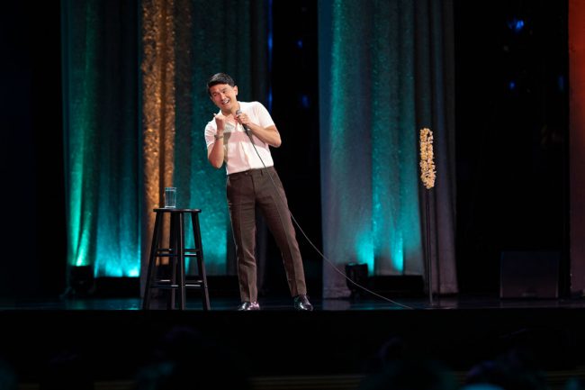 Кадр 1 з Ронні Чєн: Люблю це ненавидіти