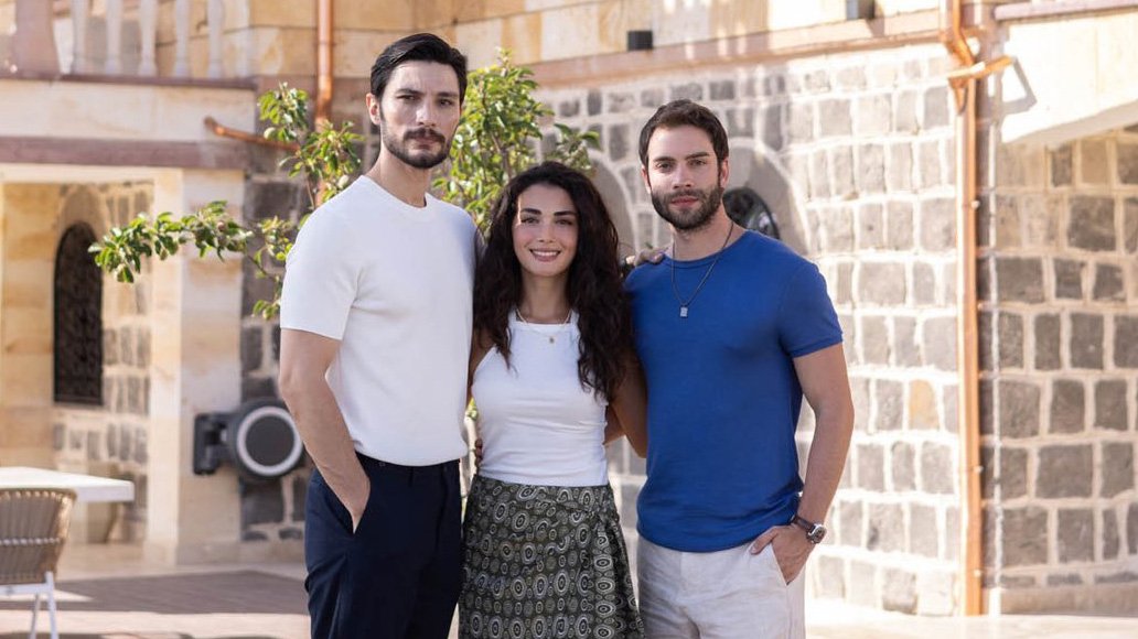 Кадр 1 з Сапфір 1 сезон