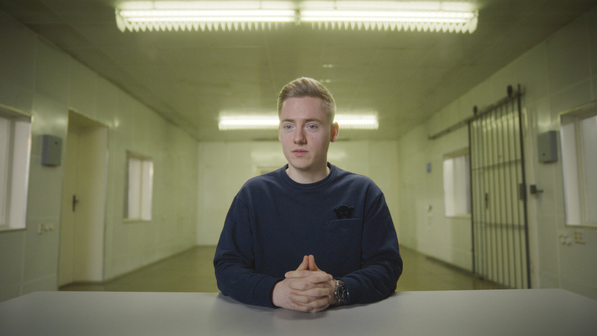 Кадр 4 з Shiny_Flakes: молодий наркобарон