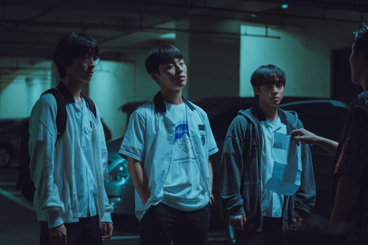 Кадр 1 з Слабкий Герой 2 сезон