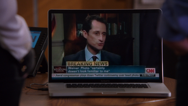 Кадр 3 з Служба новин / Новини 3 сезон