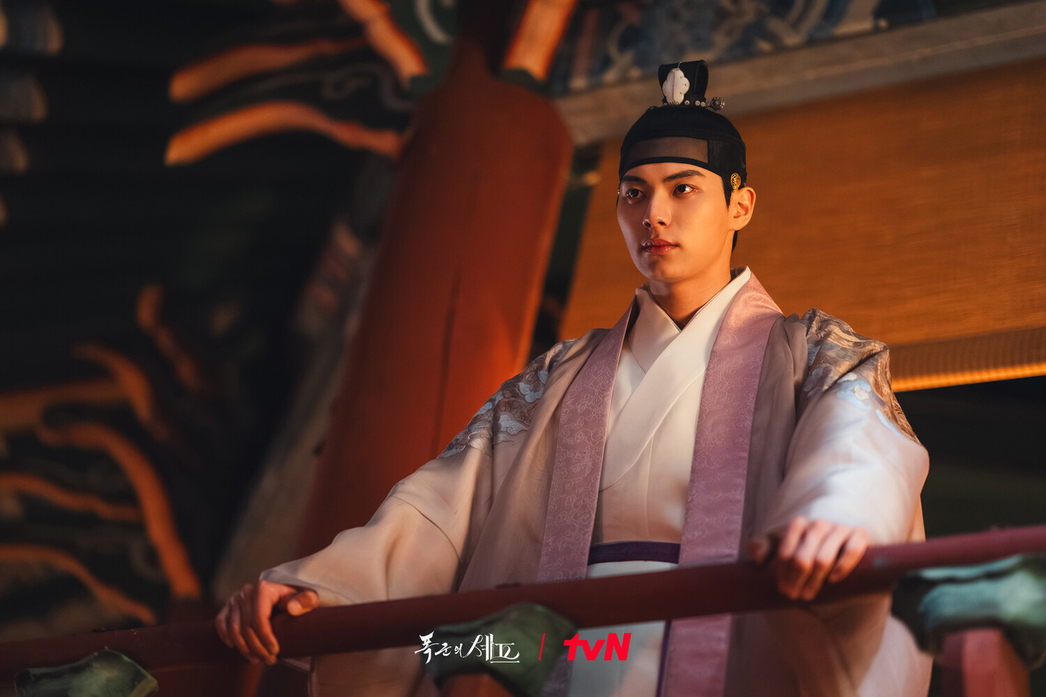 Кадр 1 з Смачного, Ваша Величносте 1 сезон