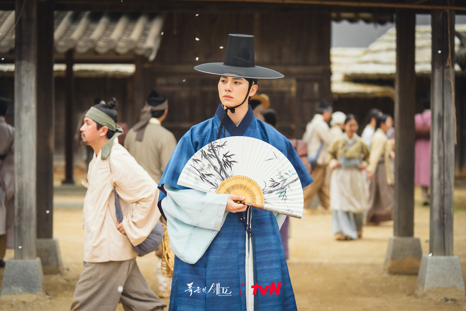 Кадр 4 з Смачного, Ваша Величносте 1 сезон