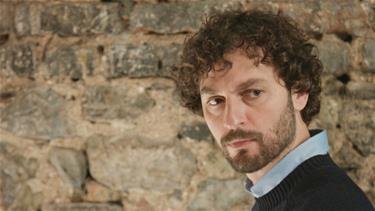 Кадр 4 з Столітнє диво 1 сезон