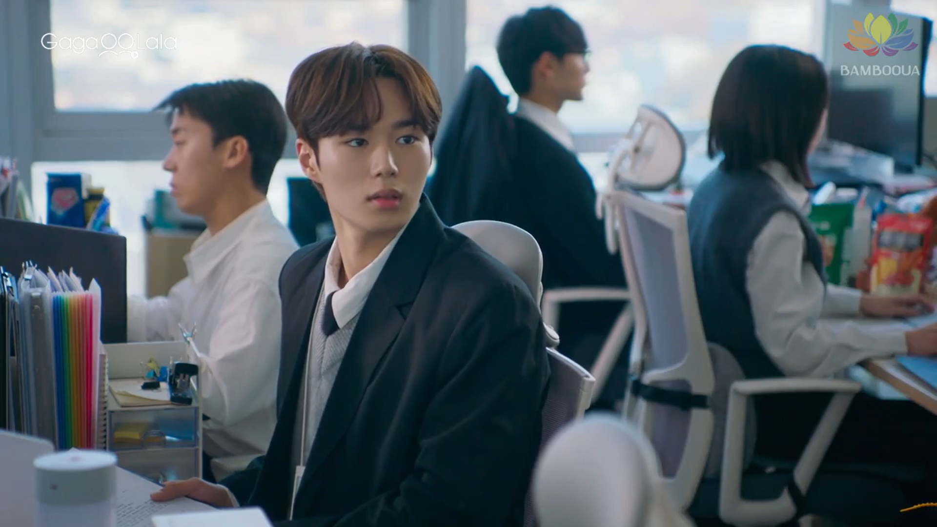 Кадр 4 з Таємні стосунки 1 сезон