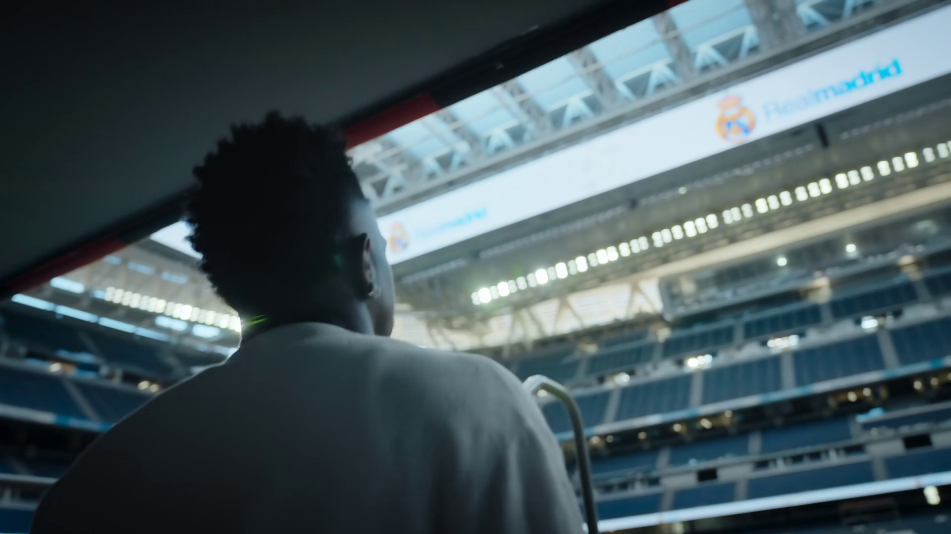 Кадр 2 з Танцюй, Віні