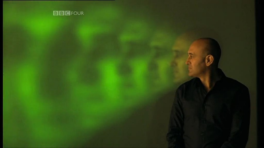 Кадр 1 з ВВС: Таємне життя хаосу