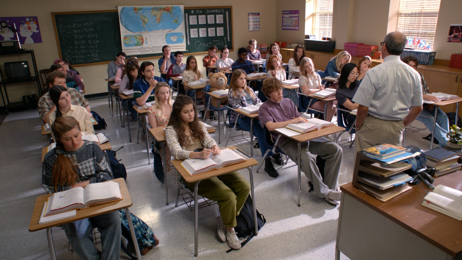 Кадр 2 з Тед: Третій Зайвий 1 сезон