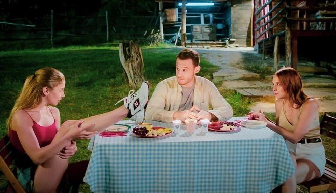 Кадр 2 з Точно-точно / Чиста правда 1 сезон