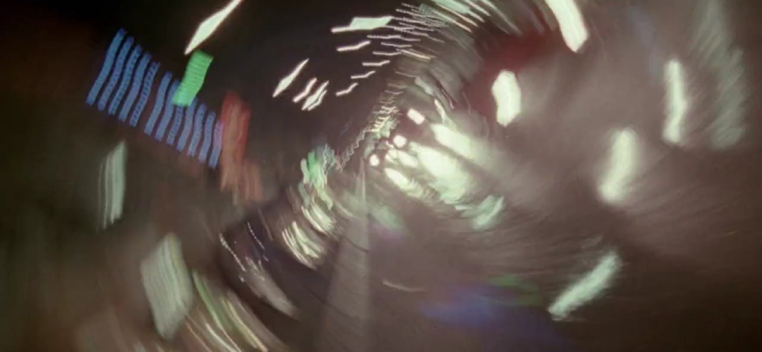 Кадр 3 з Три кольори: Червоний