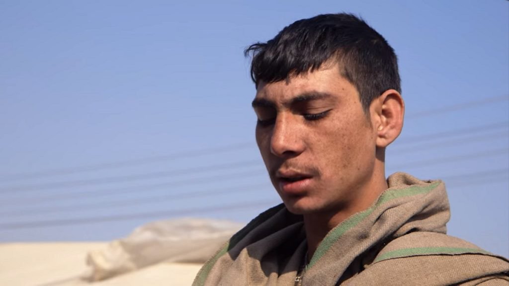 Кадр 2 з Три пісні для Беназір