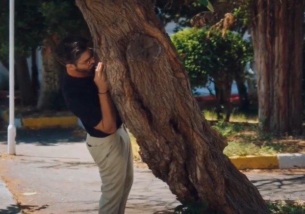 Кадр 2 з Твоя душа не чує 1 сезон