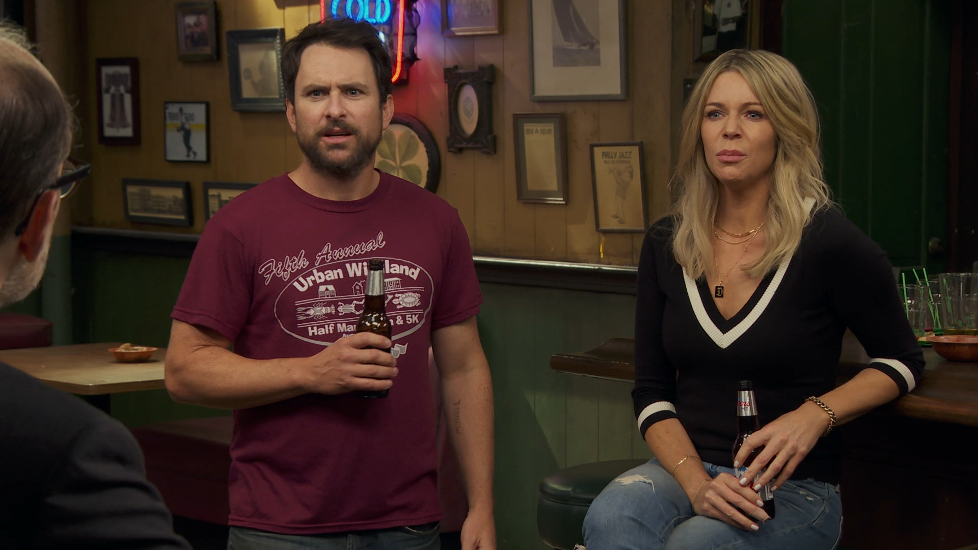 Кадр 2 з У Філадельфії завжди сонячно 16 сезон