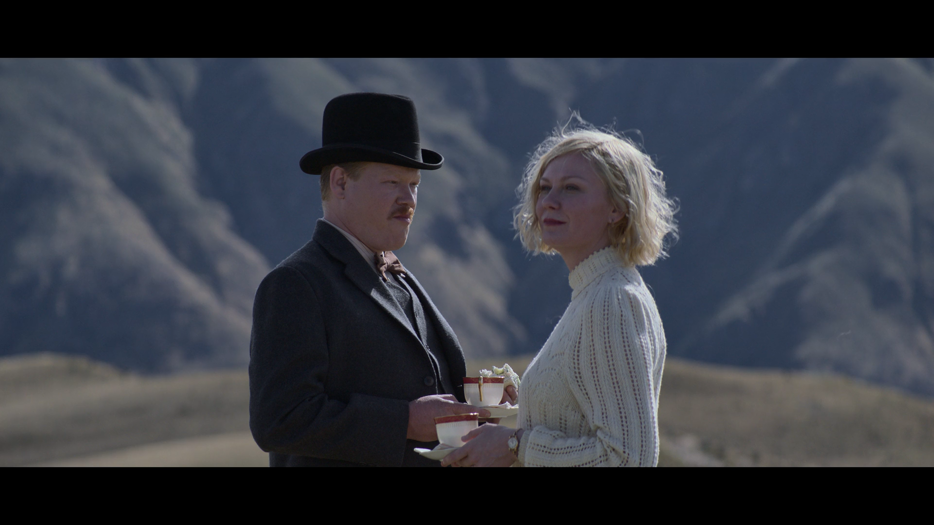 Кадр 3 з У руках пса