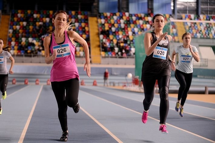 Кадр 1 з В очікуванні сонця 1 сезон