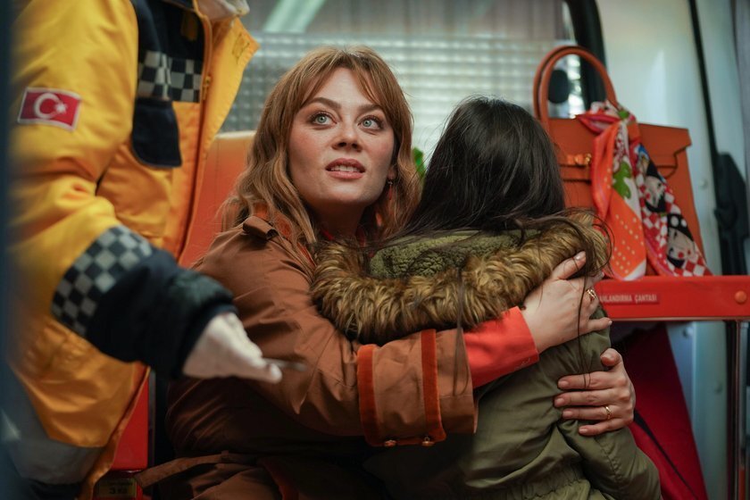 Кадр 3 з Весна 1 сезон