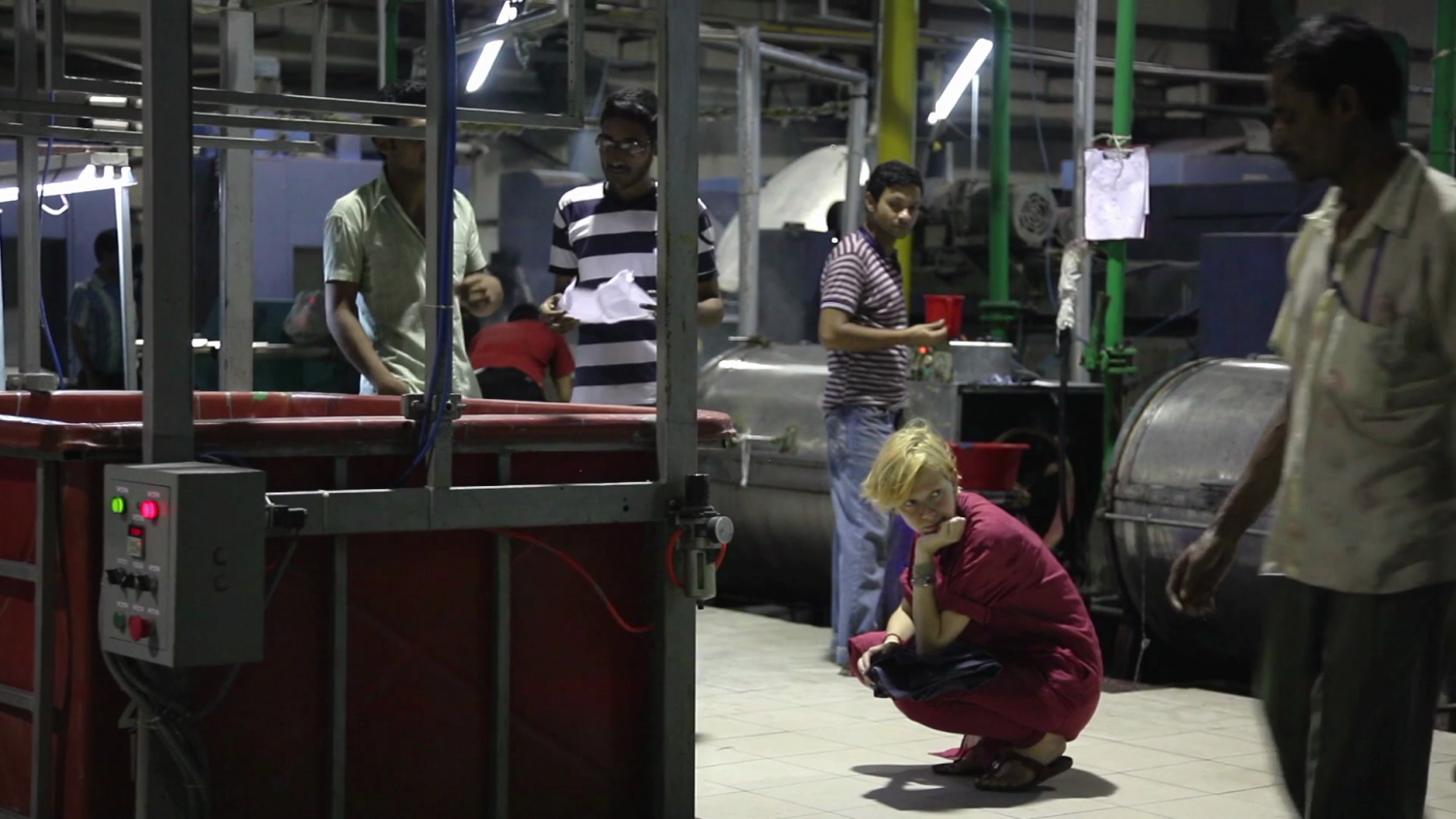 Кадр 1 з Вийшло з моди