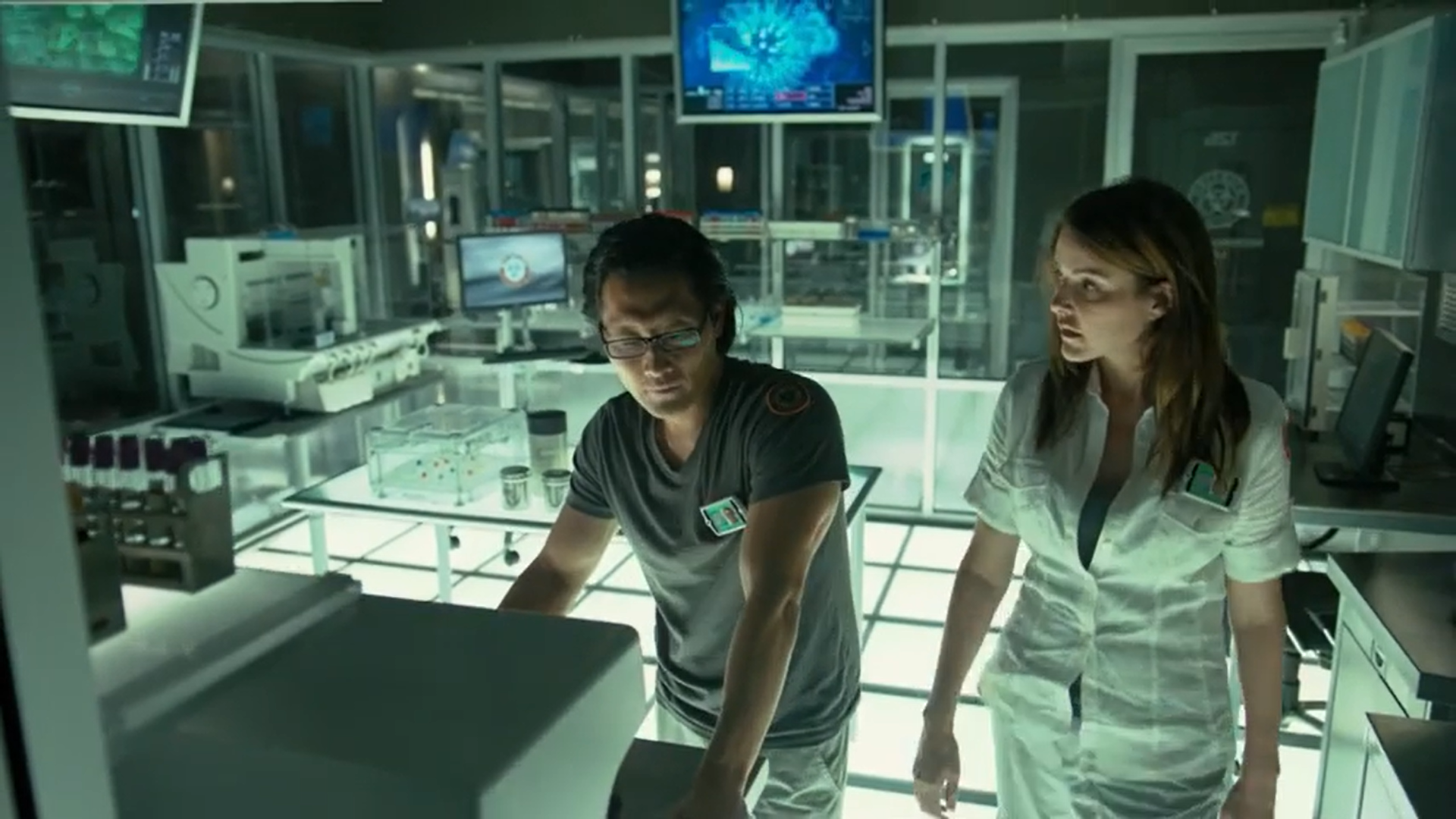 Кадр 2 з Вірус Андромеда 1 сезон