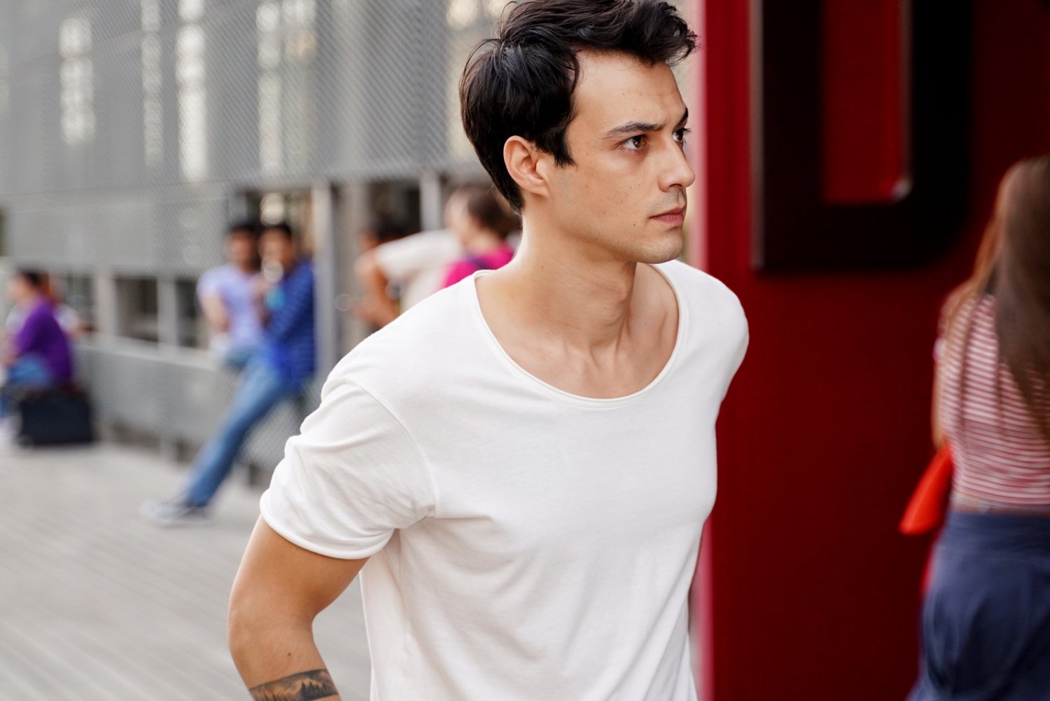 Кадр 3 з Вщент 1 сезон