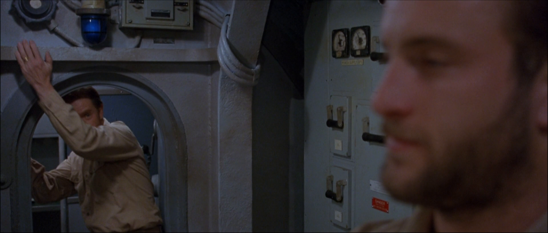 Кадр 3 з Ю-429. Підводна в'язниця