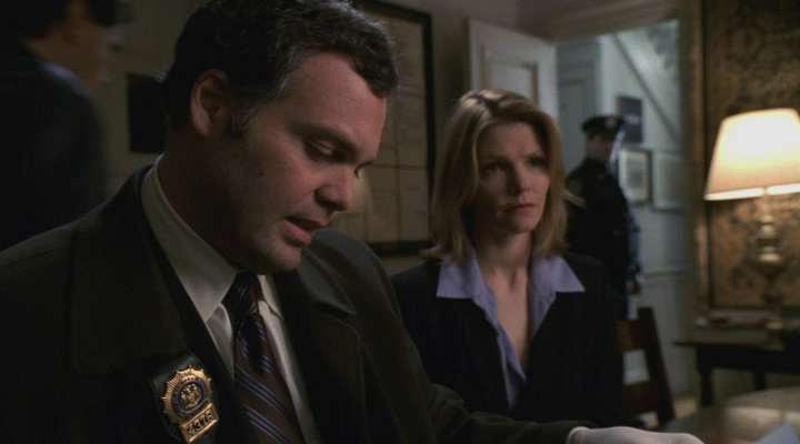 Кадр 4 з Закон і порядок: злочинні наміри 1 сезон