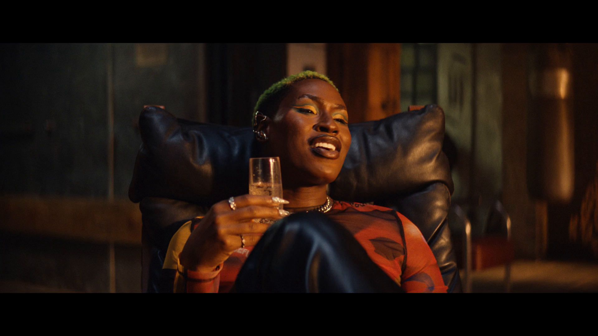 Кадр 2 з Залізне серце 1 сезон