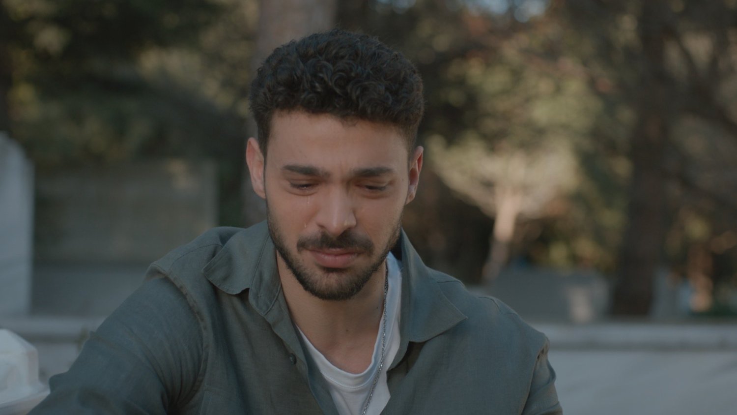 Кадр 4 з Здичавілий 1 сезон