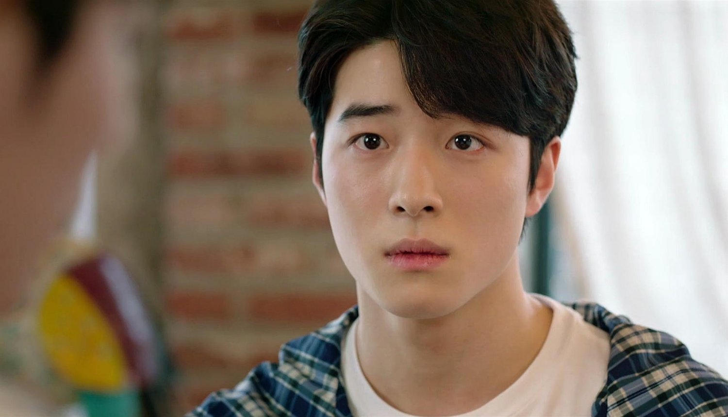 Кадр 4 з Згуба до ваших послуг 1 сезон