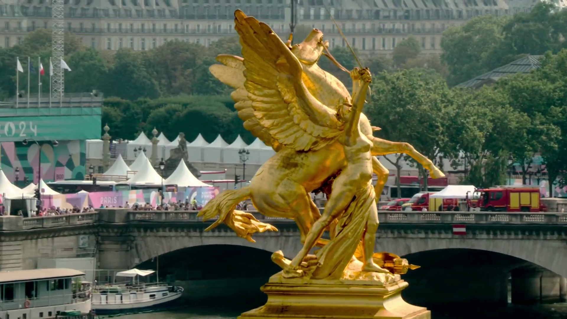 Кадр 1 з Золотий майданчик 1 сезон