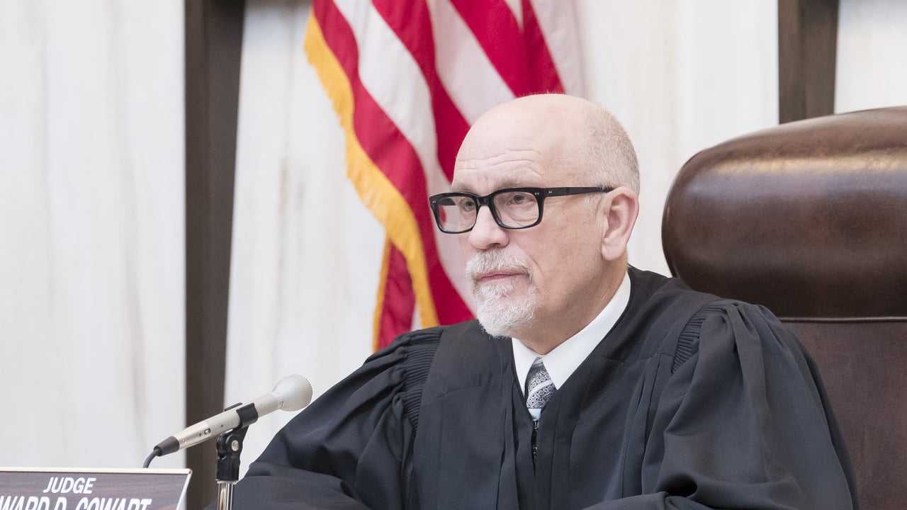 Кадр 2 з Звабливий, Поганий, Злий